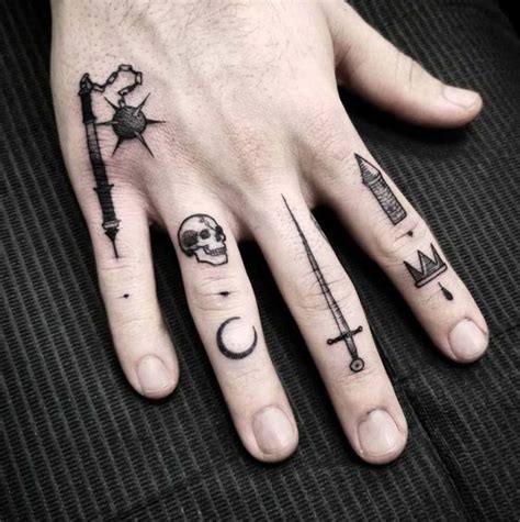 tatuajes de dedos hombre|Las mejores 900+ ideas de TATUAJES DE。